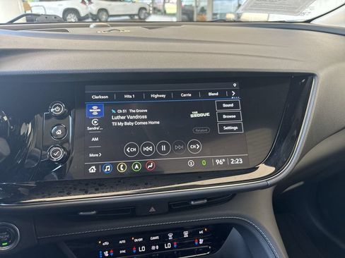 Certified 2023 Buick Envision Avenir FWD image 13