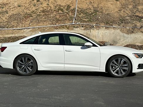 Used 2022 Audi A6 Premium Plus w/ Premium Plus Package image 3