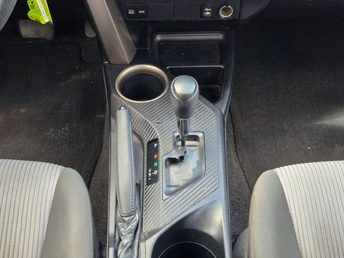 Used 2014 Toyota RAV4 LE FWD image 18