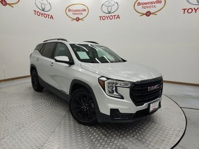 Used 2022 GMC Terrain SLE w/ Driver Convenience Package