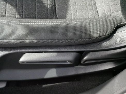 Used 2023 Honda HR-V LX image 20