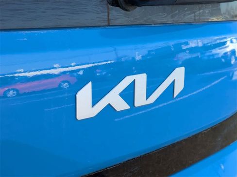 Used 2024 Kia Soul EX image 2
