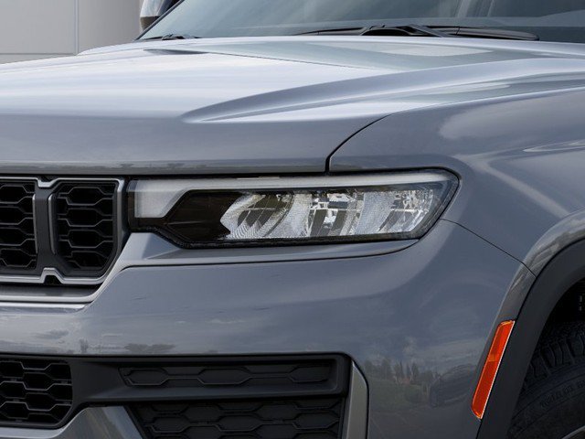 New 2027 Jeep Grand Cherokee Altitude AWD/4WD image 10