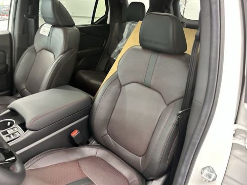 Certified 2025 Honda Pilot Black Edition image 20