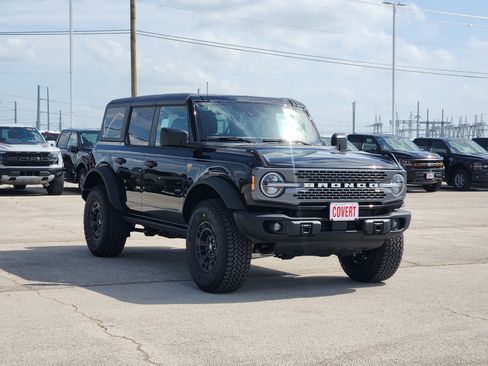 New 2026 Ford Bronco Badlands w/ Sasquatch Package AWD/4WD image 2