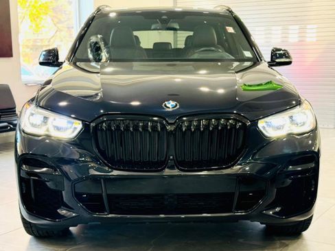 Used 2022 BMW X5 sDrive40i w/ M Sport Package image 2
