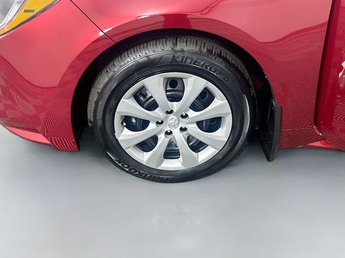 Used 2026 Toyota Corolla LE FWD image 30
