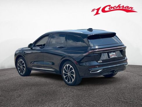 Used 2024 Lincoln Nautilus Reserve w/ Equipment Group 203A AWD/4WD image 24