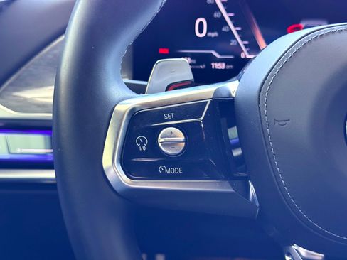 Used 2024 BMW 760i xDrive image 38