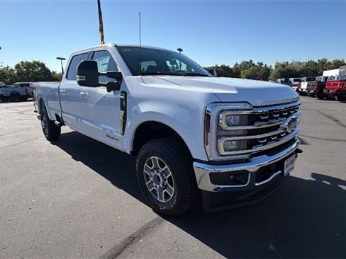 New 2026 Ford F250 Lariat image 2