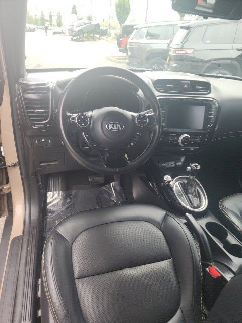 Used 2015 Kia Soul + w/ Primo Package FWD image 7
