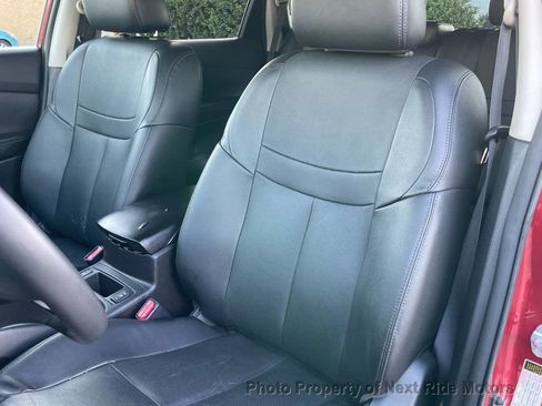 Used 2016 Nissan Rogue SL w/ SL Premium Package image 16