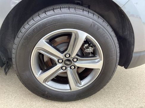 Used 2024 Ford Edge SEL w/ Convenience Package AWD/4WD image 6