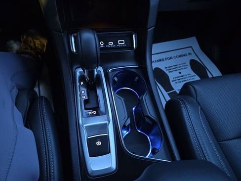 Used 2024 Subaru Ascent Limited w/ Technology Package image 29