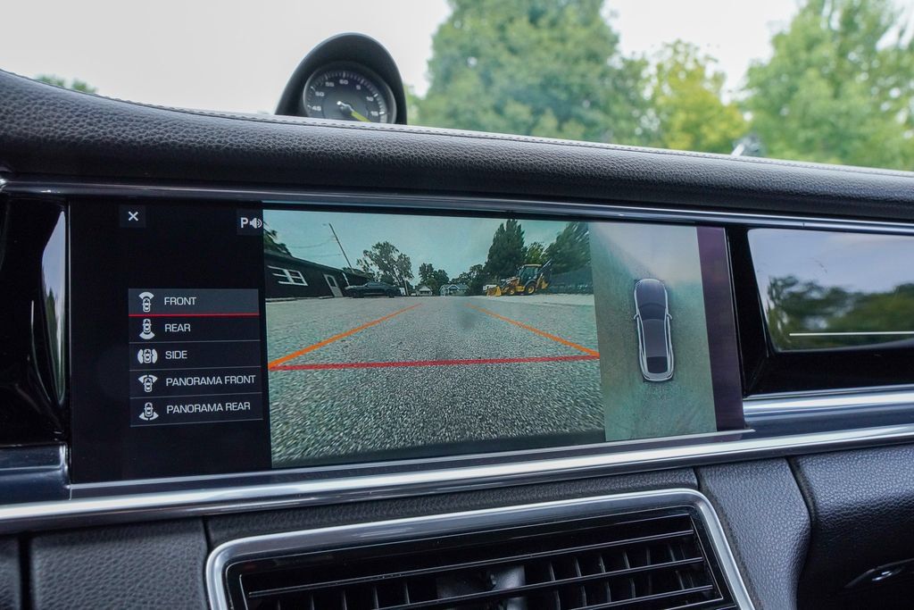 Used 2020 Porsche Panamera 4 AWD/4WD image 20