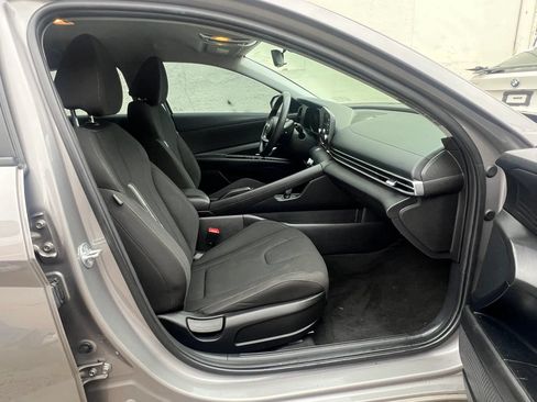 Used 2023 Hyundai Elantra SEL FWD image 30