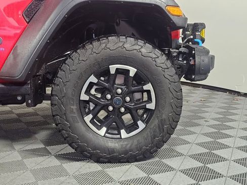 Used 2024 Jeep Wrangler Unlimited Rubicon 4xe w/ Convenience Group image 9
