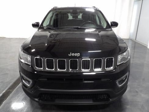 Used 2020 Jeep Compass Limited AWD/4WD image 2