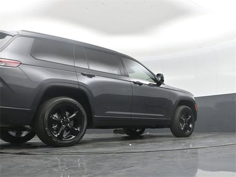 New 2025 Jeep Grand Cherokee L Altitude image 44