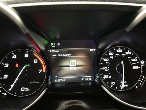 Used 2023 Alfa Romeo Giulia Veloce RWD image 22