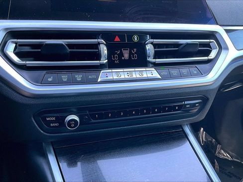 Used 2020 BMW 330i xDrive Sedan w/ Driving Assistance Package AWD/4WD image 27