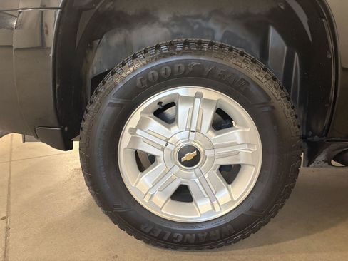Used 2010 Chevrolet Tahoe LT w/ Luxury Package AWD/4WD image 41