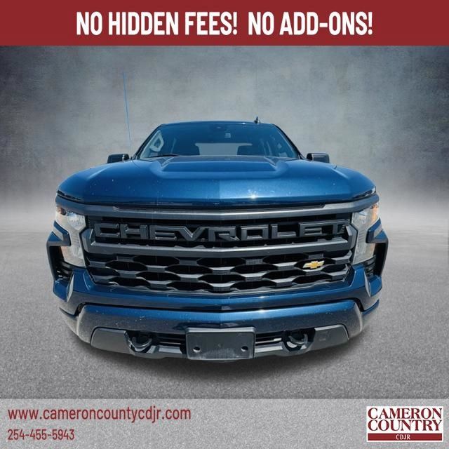 Used 2022 Chevrolet Silverado 1500 Custom RWD image 2