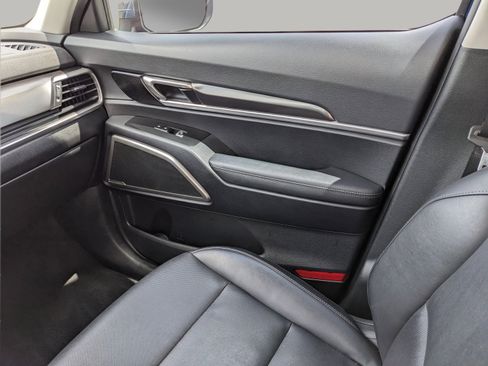 Used 2023 Kia Telluride S w/ S Sunroof Package FWD image 16