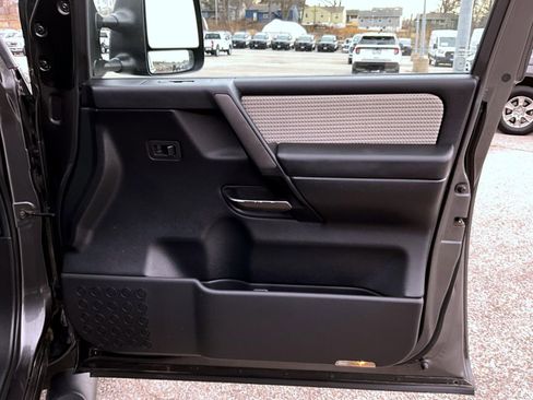 Used 2011 Nissan Titan PRO-4X w/ Pro-4x Premium Utility Pkg image 18