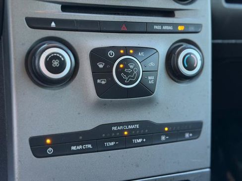 Used 2016 Ford Flex SE FWD image 17