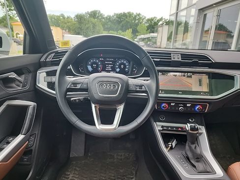 Used 2024 Audi Q3 2.0T Premium Plus AWD/4WD image 17