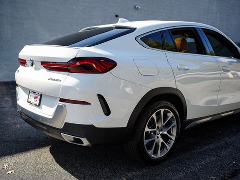 Used 2023 BMW X6 xDrive40i image 14