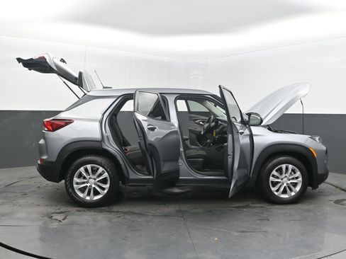 Used 2023 Chevrolet TrailBlazer LS FWD image 47