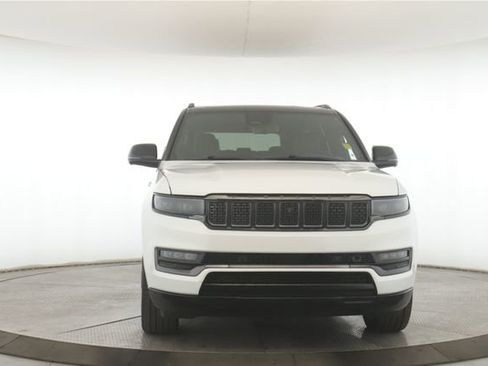 Used 2025 Jeep Grand Wagoneer L Series III w/ Rear Seat Video Group 1 image 12