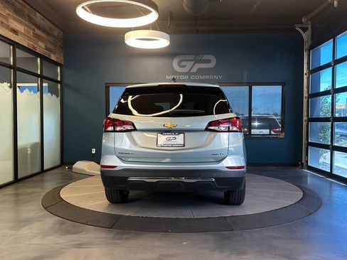 Used 2022 Chevrolet Equinox LT AWD/4WD image 4