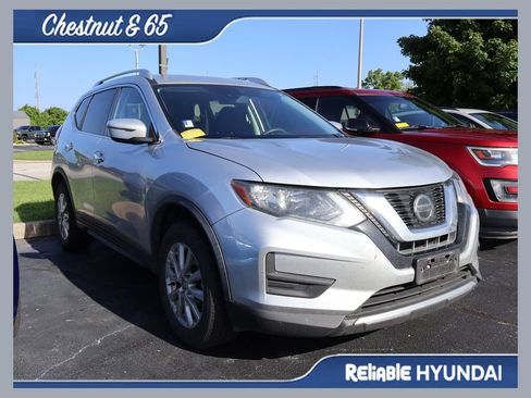 Used 2020 Nissan Rogue SV AWD/4WD image 1