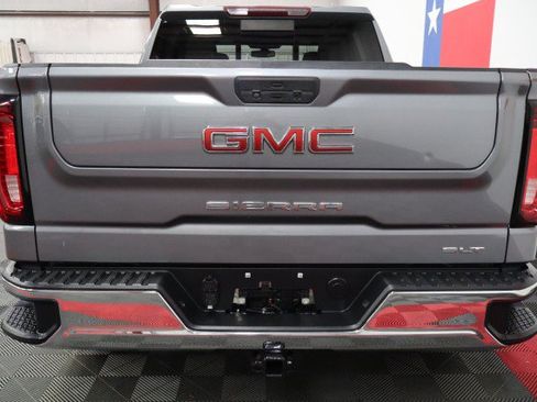 Used 2022 GMC Sierra 1500 SLT w/ SLT Convenience Package RWD image 13
