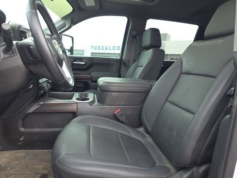 Used 2023 GMC Sierra 2500 SLT w/ SLT Premium Package image 9
