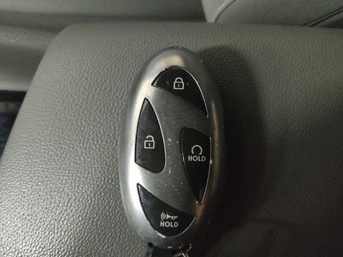 Used 2024 Hyundai Elantra Blue FWD image 32