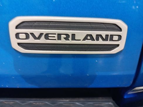 Used 2022 Jeep Gladiator Overland w/ Popular Equipment Package AWD/4WD image 14