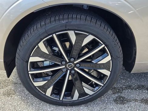 New 2026 Volvo XC60 B5 Ultra w/ Protection Package Premier image 13