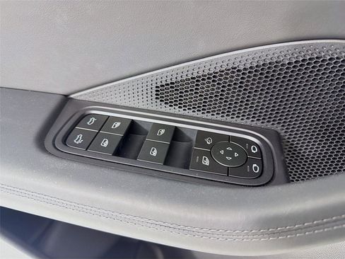 New 2025 Porsche Macan 4S Electric image 7