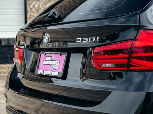 Used 2017 BMW 330i xDrive Wagon image 33