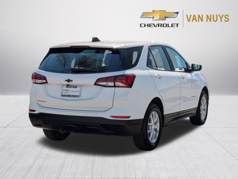 Used 2023 Chevrolet Equinox LS w/ LPO, Cargo Package FWD image 5