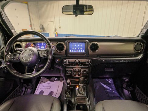 Used 2020 Jeep Wrangler Unlimited Sport S image 32