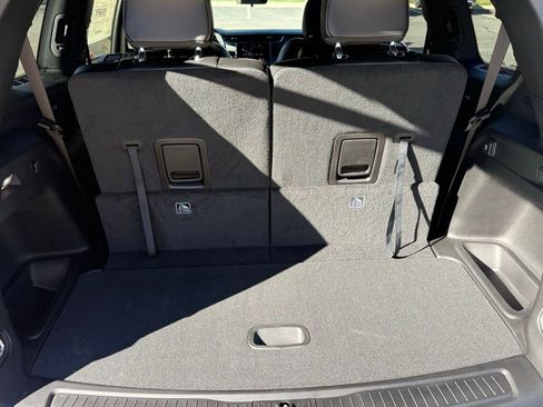 New 2025 Jeep Grand Cherokee L Altitude image 27