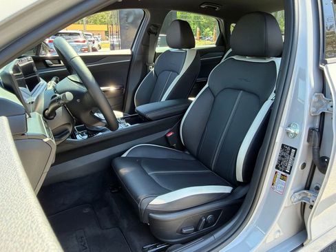 Certified 2025 Kia K5 GT-Line AWD/4WD image 18