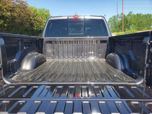 New 2026 RAM 1500 4x4 Crew Cab image 30