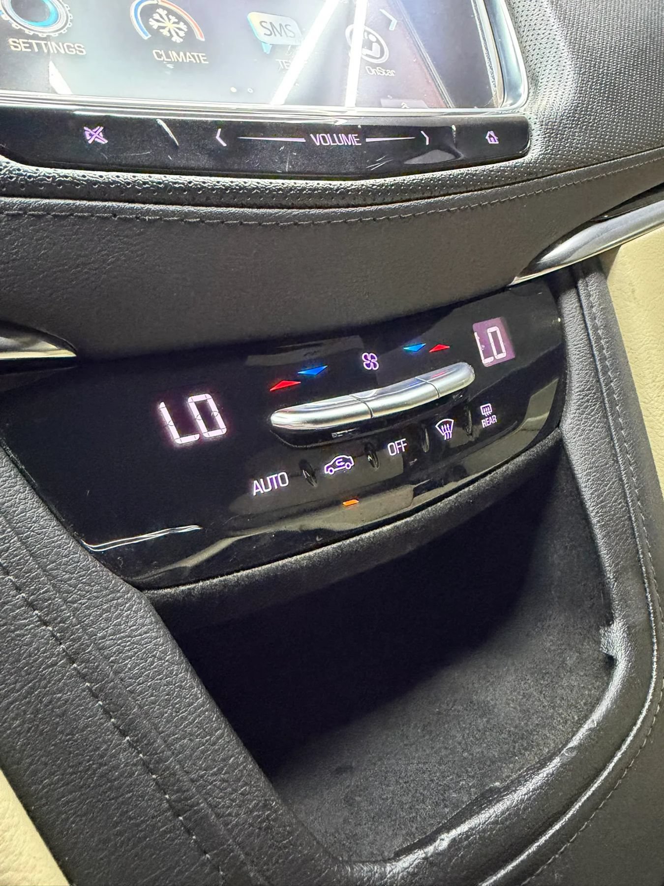 Used 2019 Cadillac XT5 FWD image 21