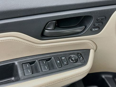 Used 2018 Honda Odyssey EX-L image 15